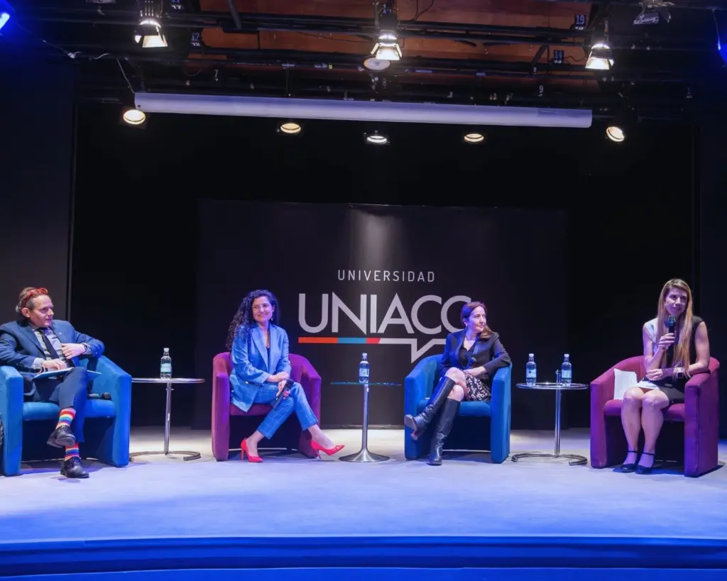Niñez Facultad de Ciencias Jurídicas y Sociales